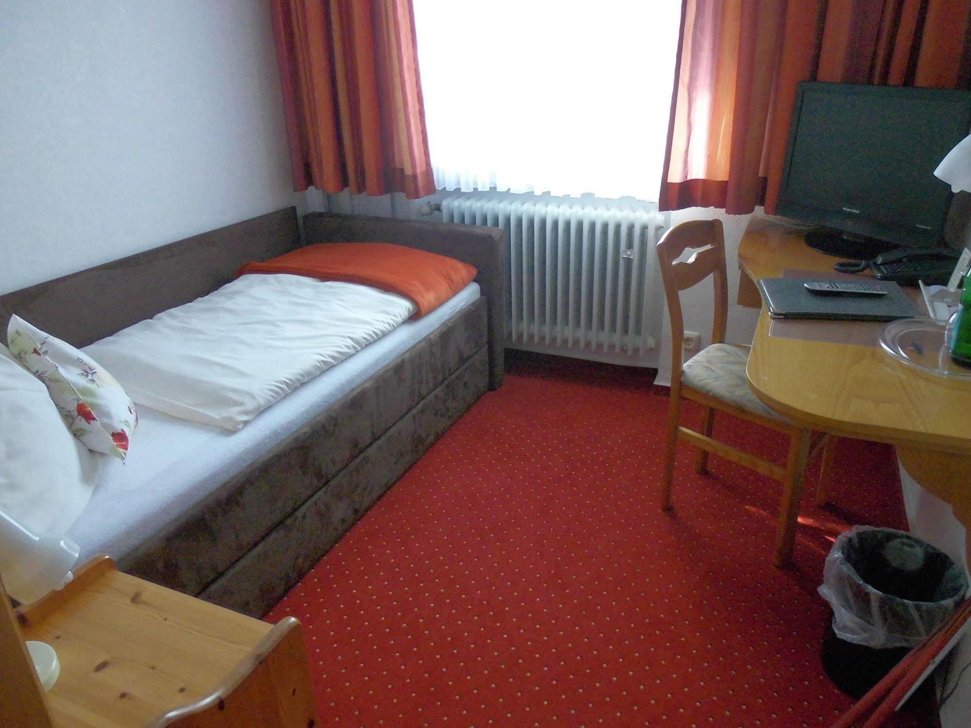 Hotel Schoos Fleringen Exteriör bild
