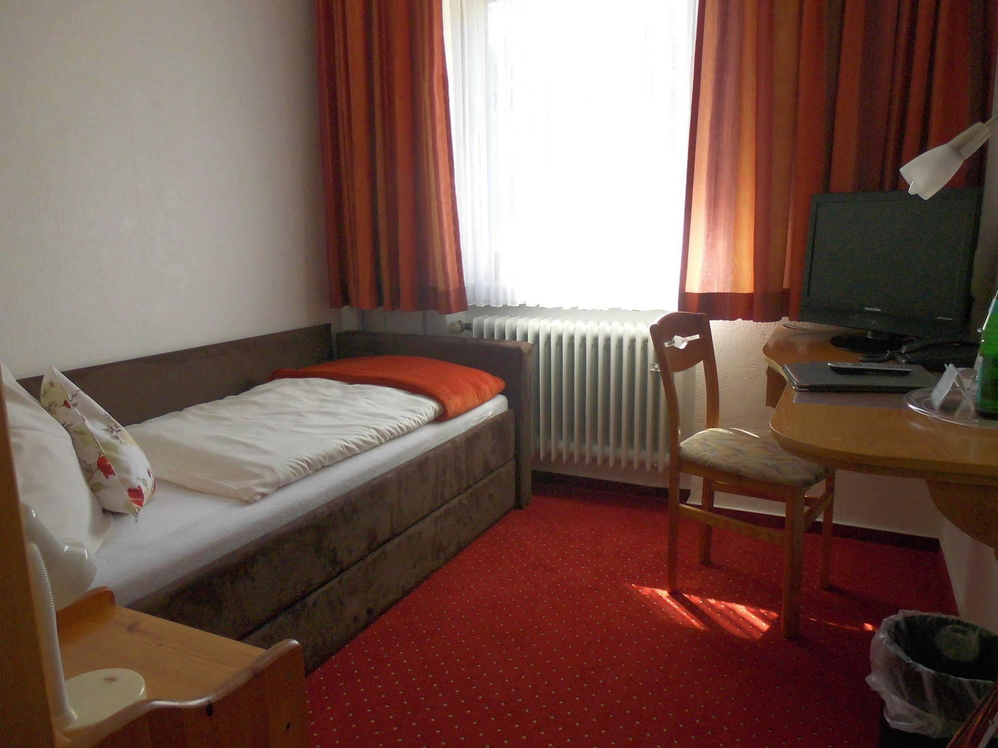 Hotel Schoos Fleringen Exteriör bild