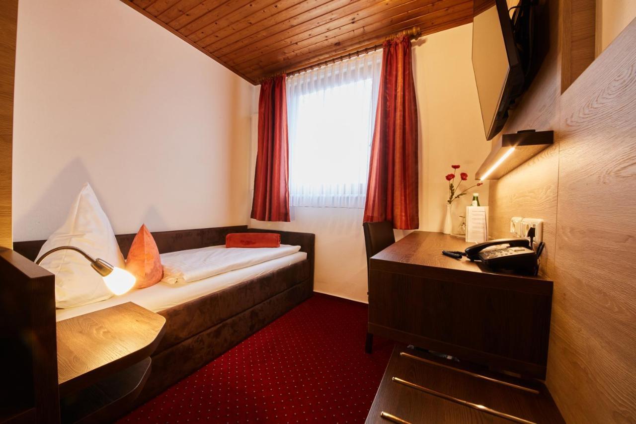 Hotel Schoos Fleringen Exteriör bild