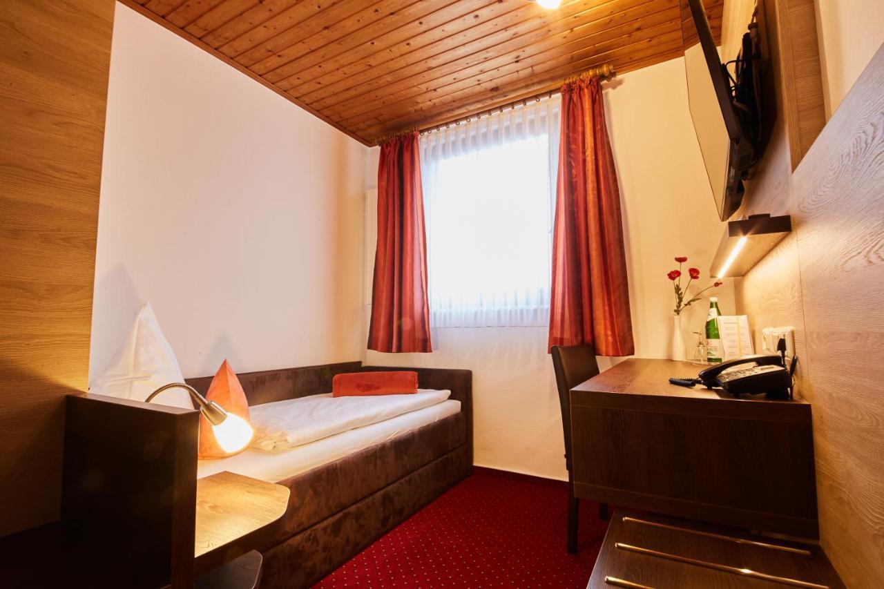 Hotel Schoos Fleringen Exteriör bild
